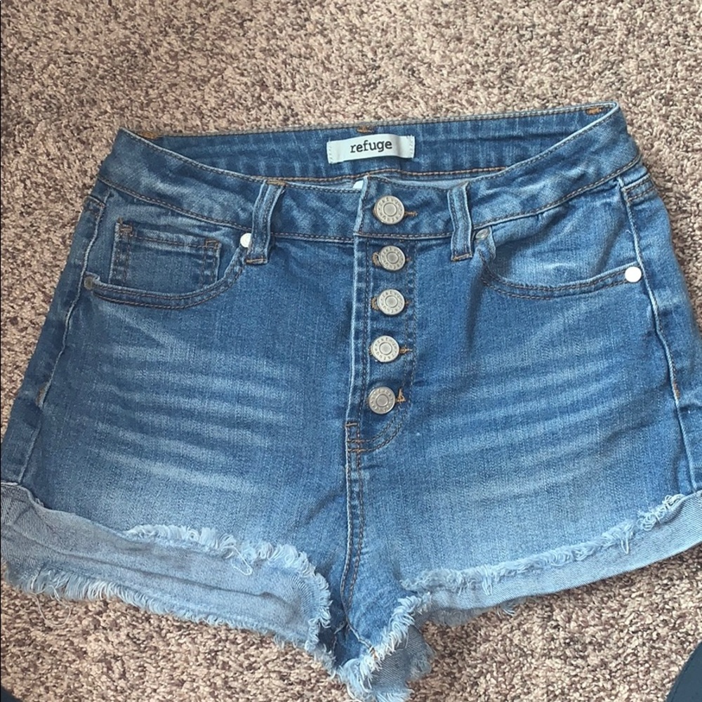 Cute Button Shorts